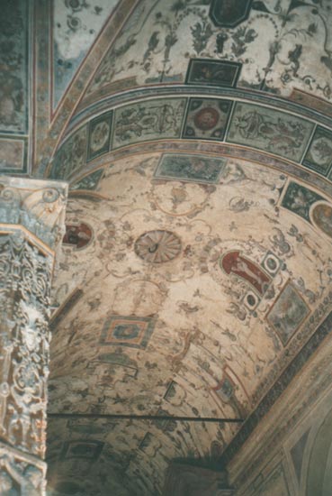ceiling near Putto fountain