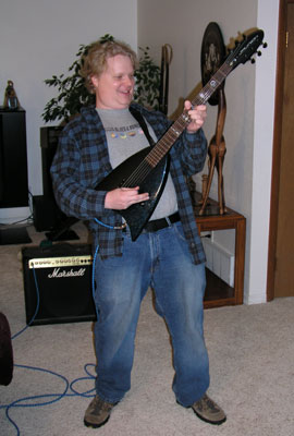Jarl and his new guitar