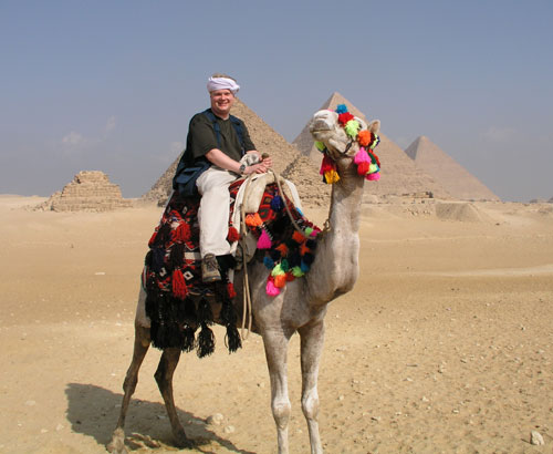 Jarl, camel and pyramids